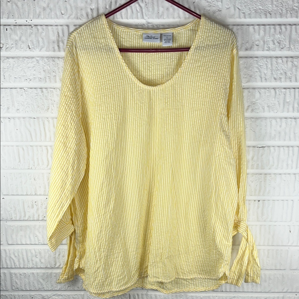 The Vermont Country Store Lightweight Yellow V-Neck Women’s Top